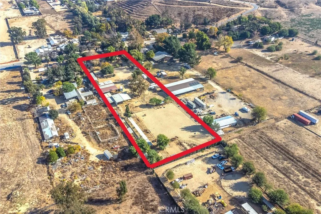 11138 Laurel Avenue, Bloomington, California 92316 home-pic-2