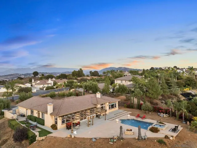 27394 Red Ironbark Dr, Valley Center, California 92082