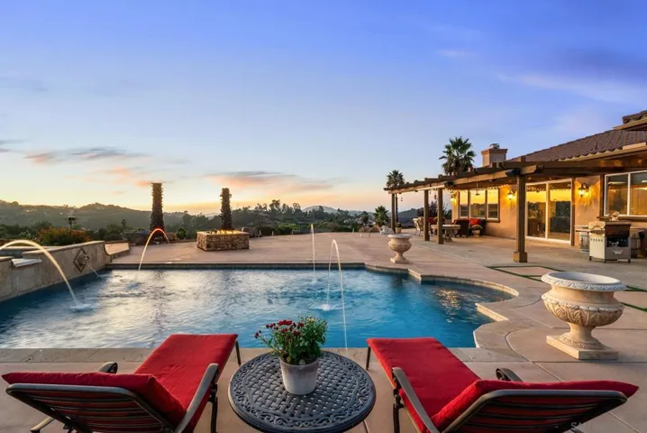 27394 Red Ironbark Dr, Valley Center, California 92082