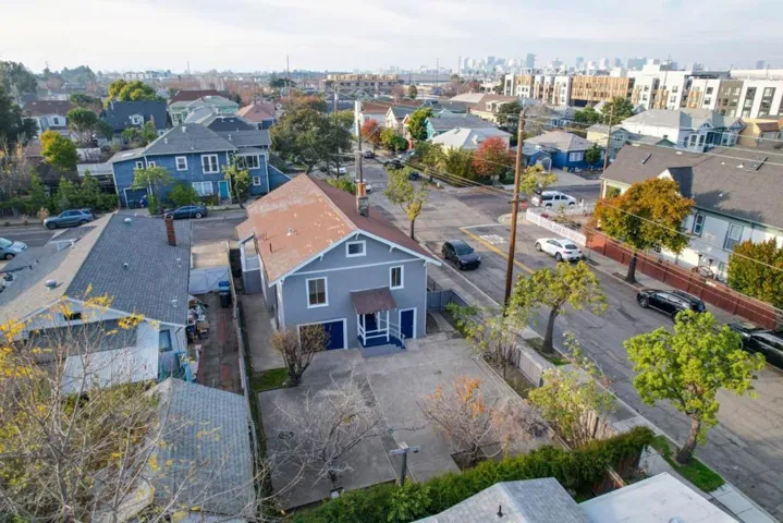 1826 Schiller Street, Alameda, California 94501