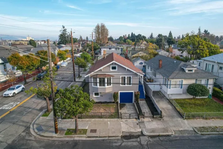 1826 Schiller Street, Alameda, California 94501