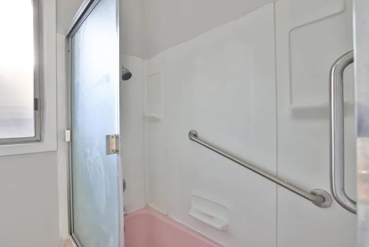 1826 Schiller Street, Alameda, California 94501