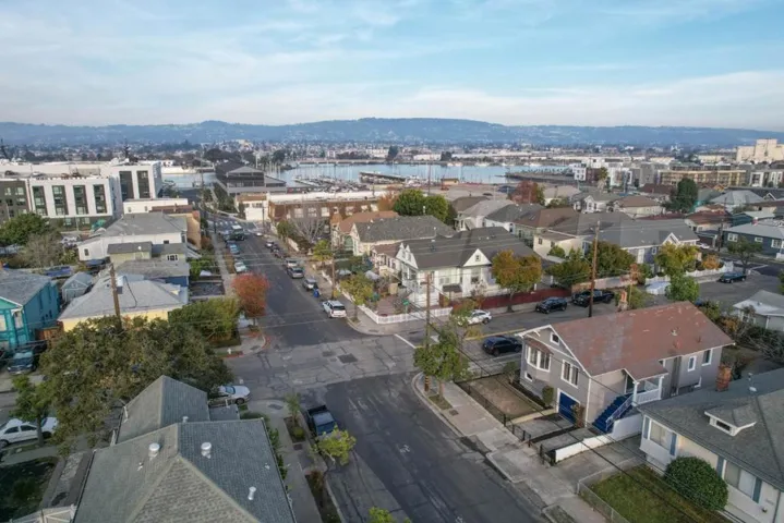 1826 Schiller Street, Alameda, California 94501
