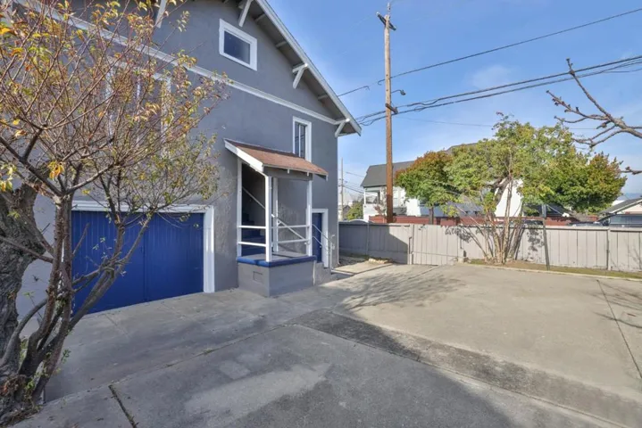 1826 Schiller Street, Alameda, California 94501