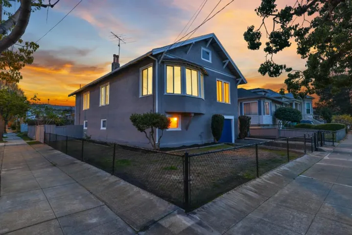 1826 Schiller Street, Alameda, California 94501