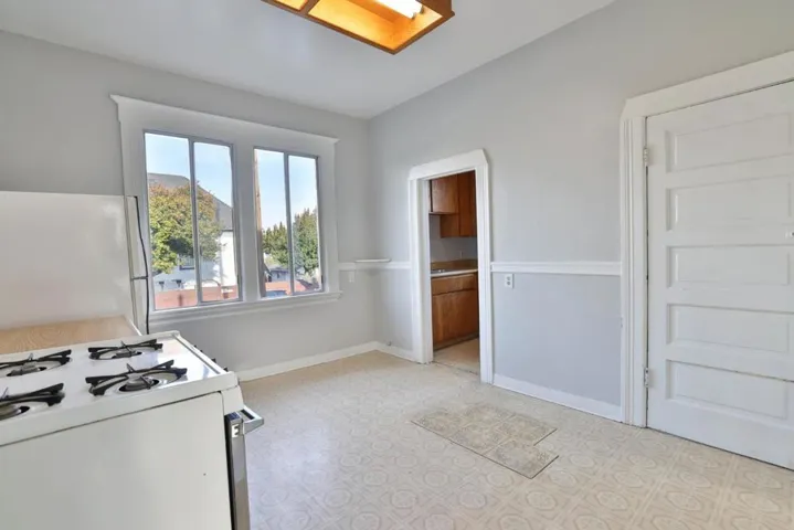 1826 Schiller Street, Alameda, California 94501