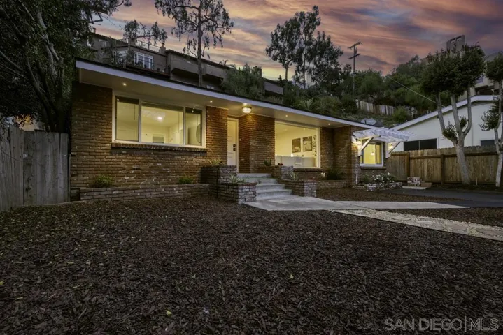 20-3518 Curlew Street, San Diego, California 92103