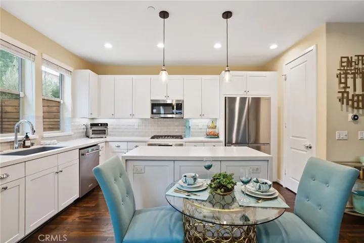 32 Fuchsia, Lake Forest, California 92630