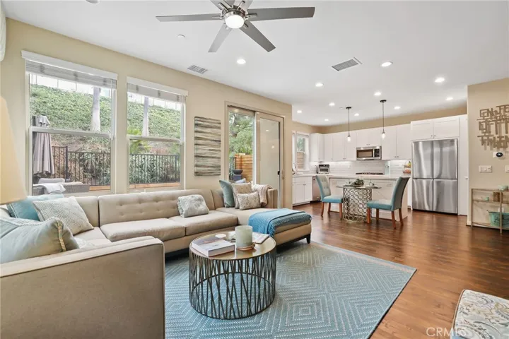 32 Fuchsia, Lake Forest, California 92630