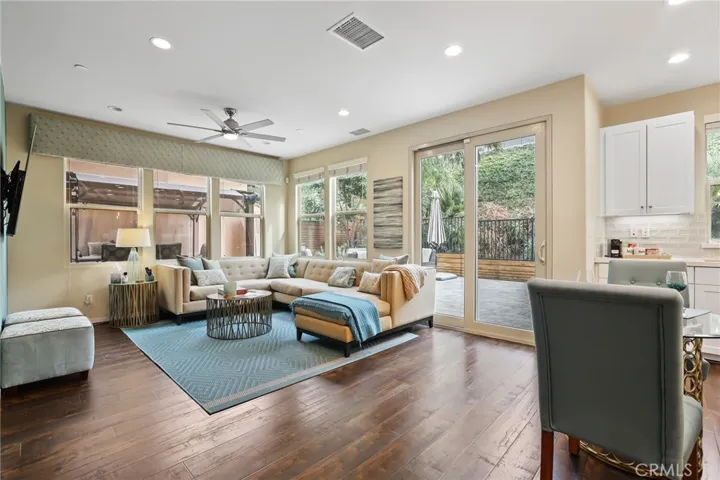32 Fuchsia, Lake Forest, California 92630