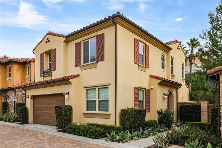 32 Fuchsia, Lake Forest, California 92630