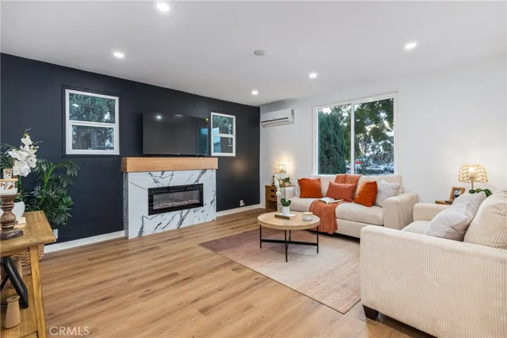 5350 Borland Road, Los Angeles, California 90032