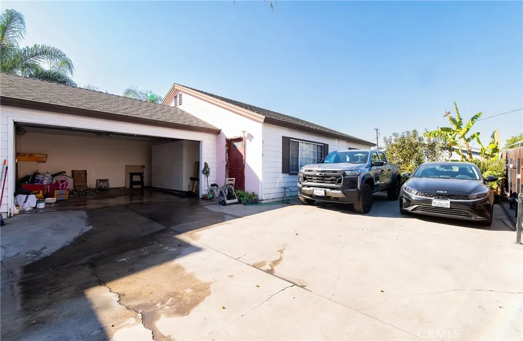 8118 Alameda Street, Downey, California 90242 home-pic-46