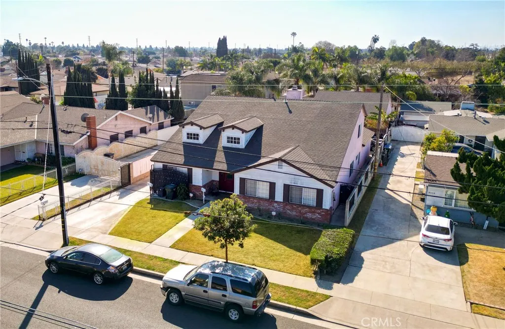 8118 Alameda Street, Downey, California 90242 home-pic-3