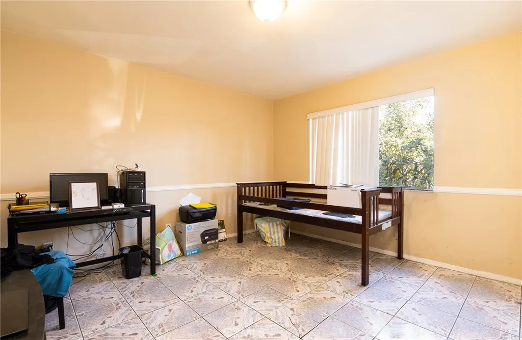 8118 Alameda Street, Downey, California 90242 home-pic-29