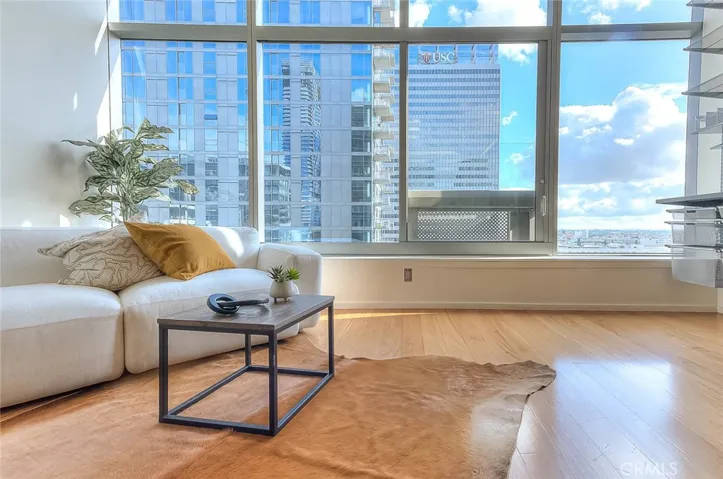 1155 S Grand 1313, Los Angeles, California 90015