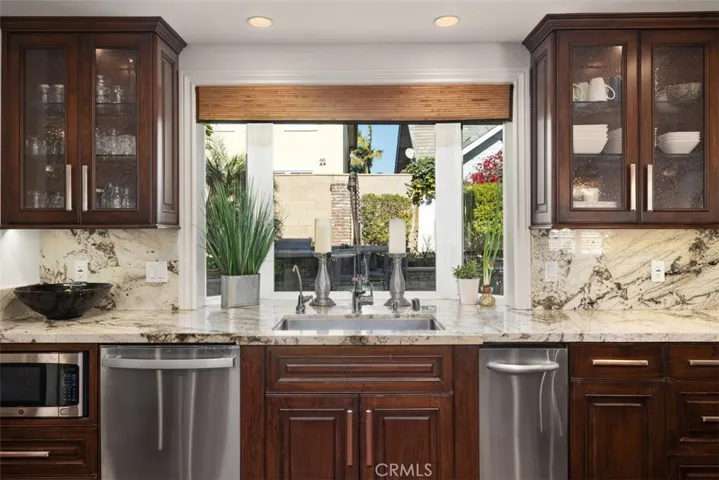 228 Avenida Vista Del Oceano, San Clemente, California 92672