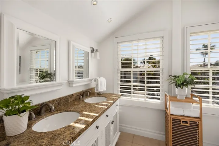 228 Avenida Vista Del Oceano, San Clemente, California 92672