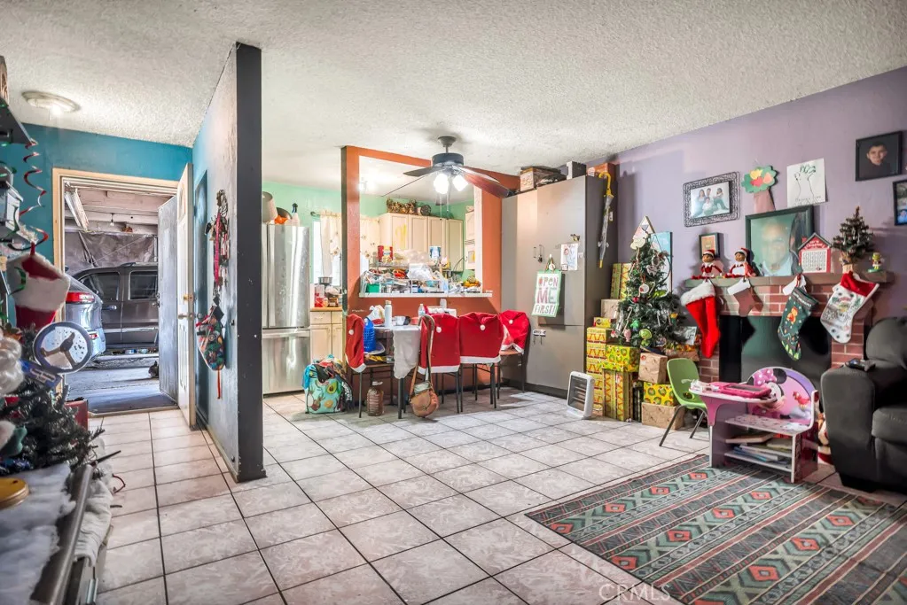 2477 E 111th Street, Los Angeles, California 90059 home-pic-7