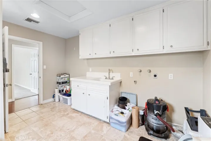 1710 Pueblo Crest Lane, La Habra Heights, California 90631
