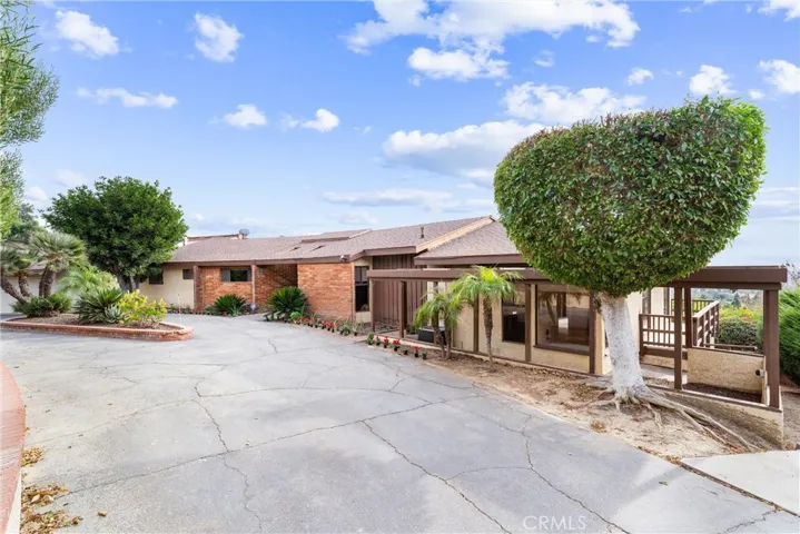 1710 Pueblo Crest Lane, La Habra Heights, California 90631