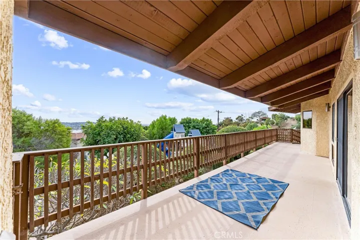 1710 Pueblo Crest Lane, La Habra Heights, California 90631