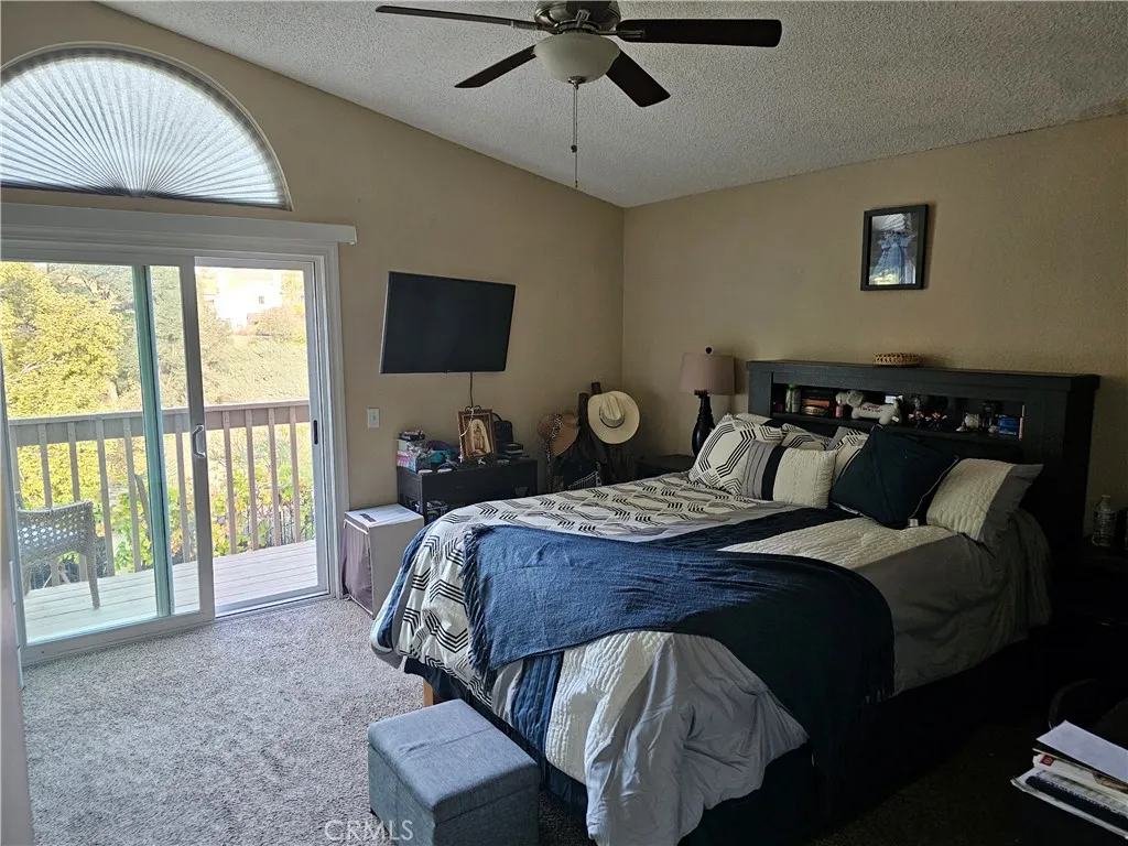 24412 Leafwood Drive, Murrieta, California 92562 home-pic-22