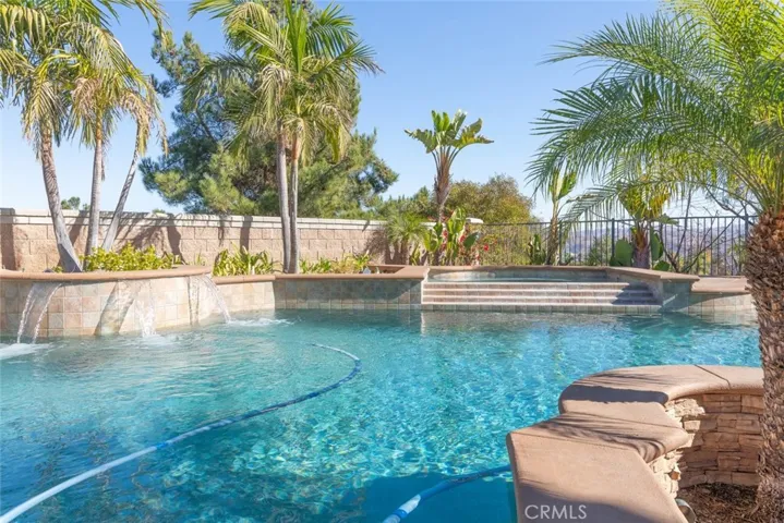 1669 Via Rafael Circle, Corona, California 92881