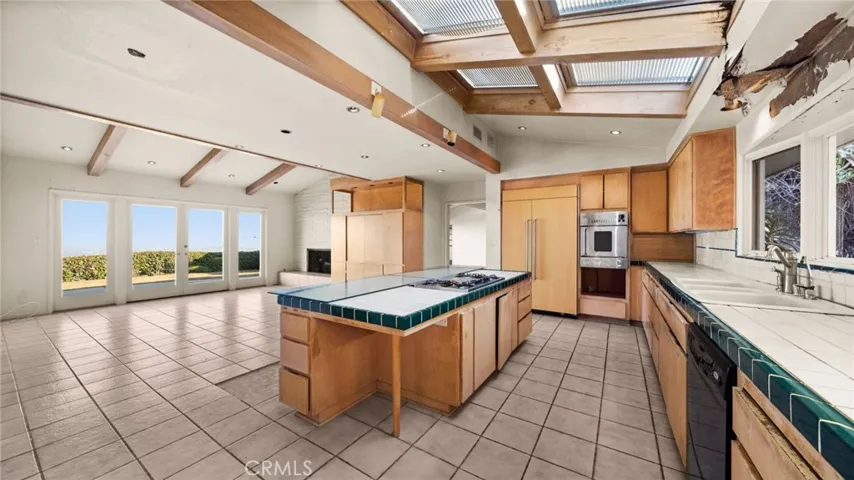68 Rockinghorse Road, Rancho Palos Verdes, California 90275