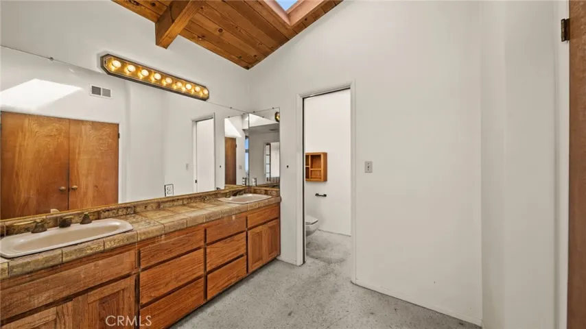 68 Rockinghorse Road, Rancho Palos Verdes, California 90275