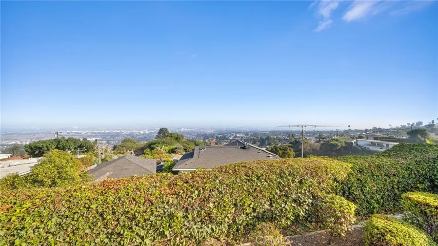 68 Rockinghorse Road, Rancho Palos Verdes, California 90275