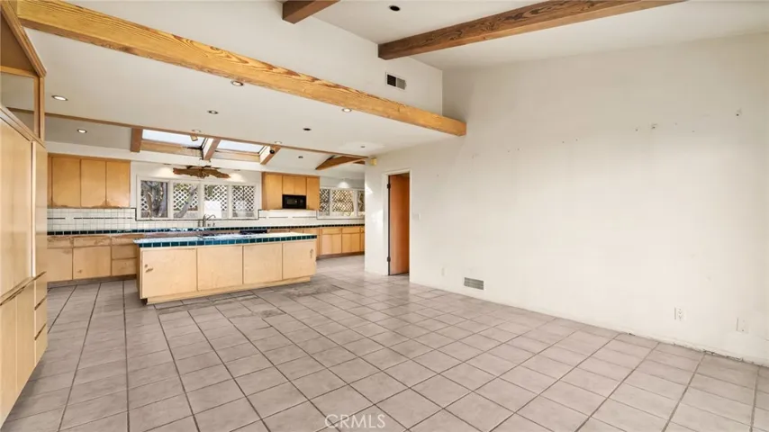 68 Rockinghorse Road, Rancho Palos Verdes, California 90275