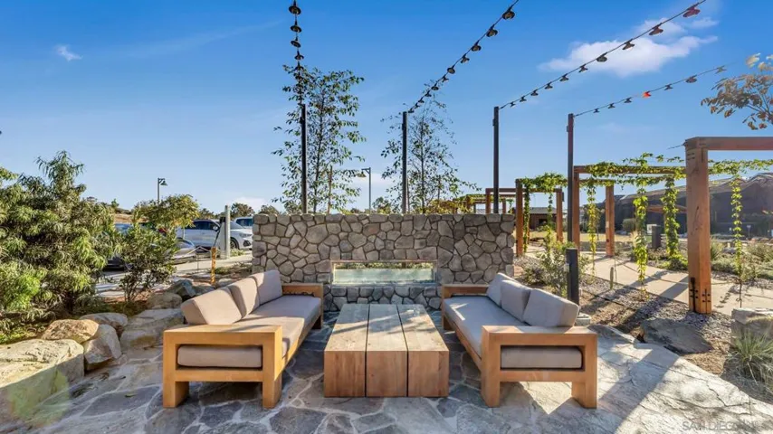 1503 Livorno Pl. 209, Encinitas, California 92024