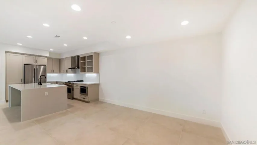 1503 Livorno Pl. 209, Encinitas, California 92024