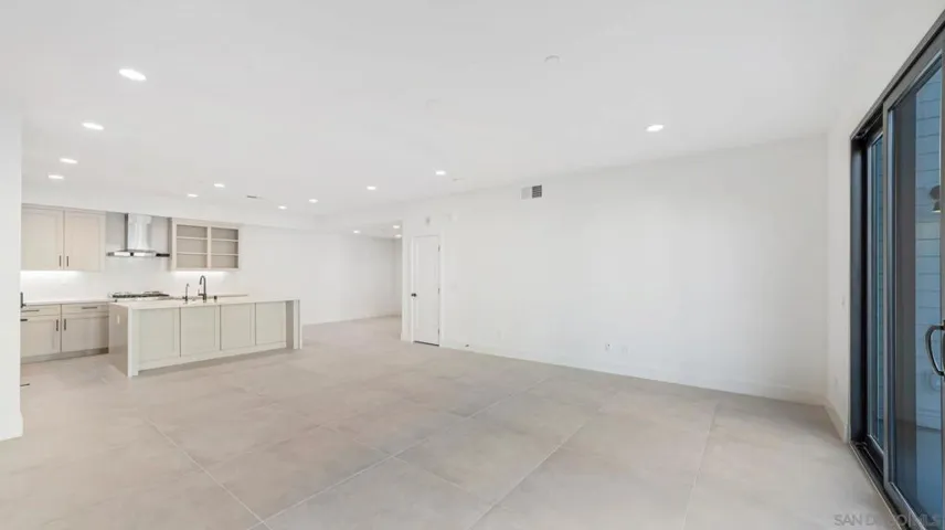 1503 Livorno Pl. 209, Encinitas, California 92024