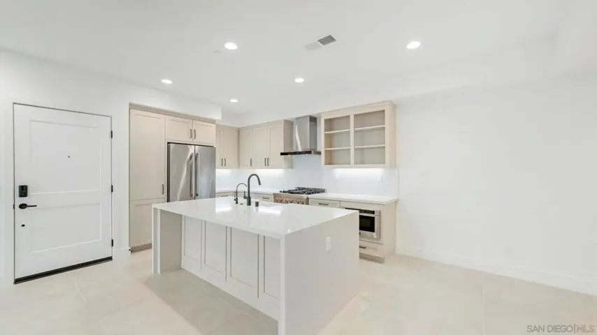 1503 Livorno Pl. 209, Encinitas, California 92024
