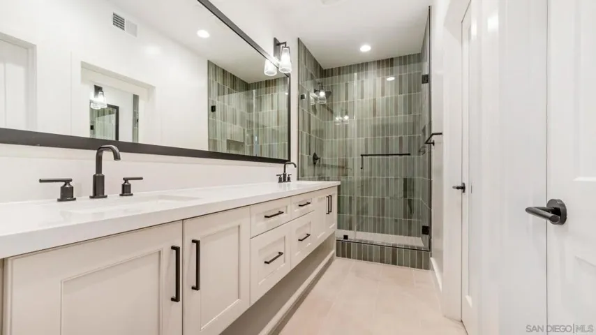 1503 Livorno Pl. 209, Encinitas, California 92024