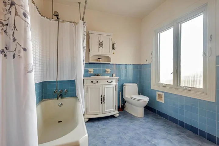 2910 Hillside Drive, Burlingame, California 94010