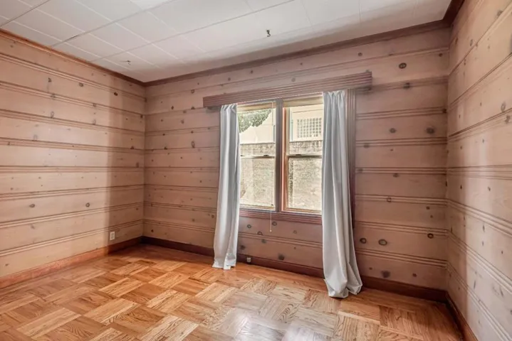 2910 Hillside Drive, Burlingame, California 94010