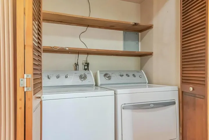 2910 Hillside Drive, Burlingame, California 94010