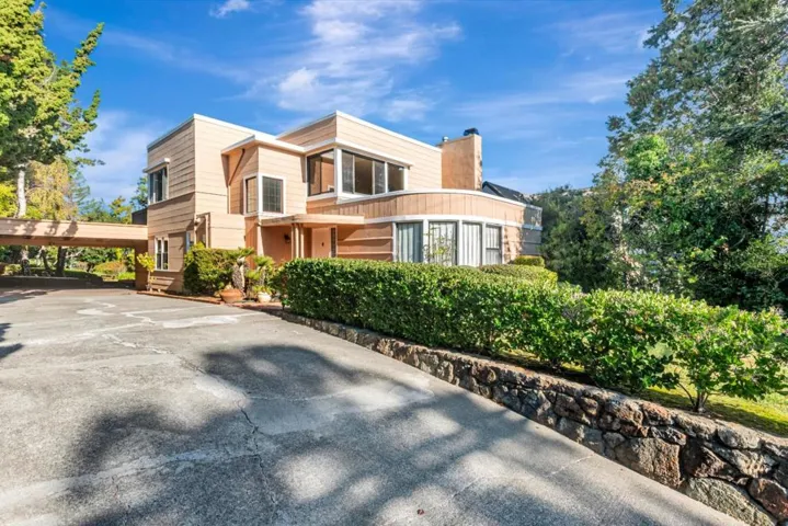 2910 Hillside Drive, Burlingame, California 94010