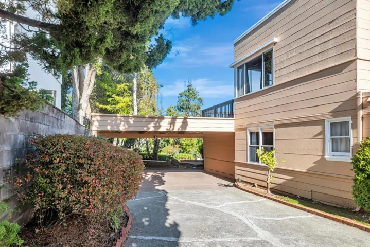 2910 Hillside Drive, Burlingame, California 94010