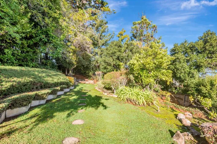 2910 Hillside Drive, Burlingame, California 94010