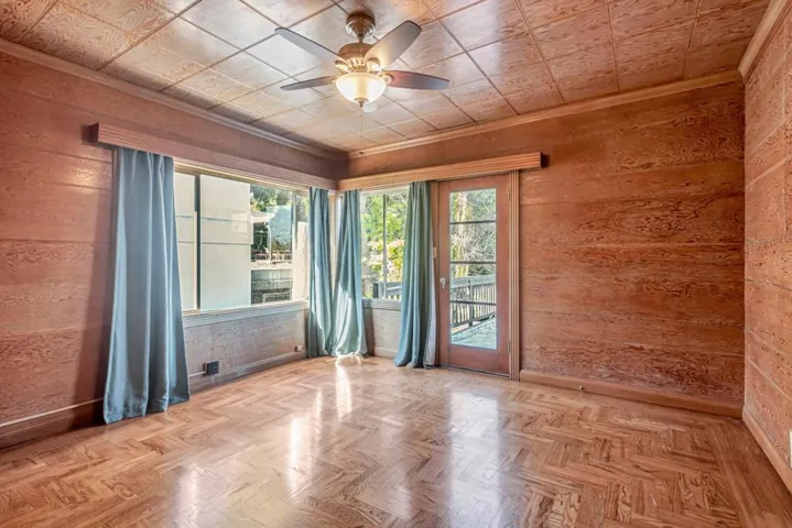 2910 Hillside Drive, Burlingame, California 94010