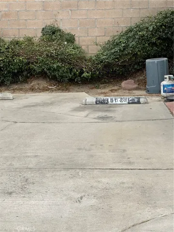 8838 La Salle Parking Space