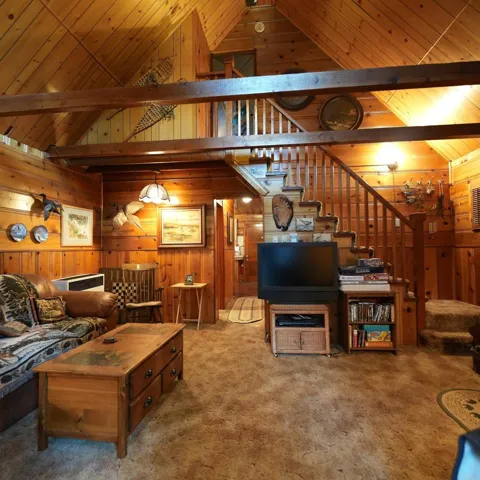 255 Pine Ln, Sugarloaf, California 92386