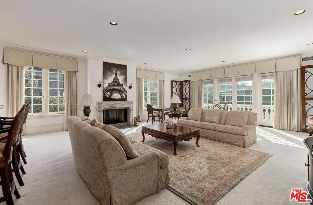 701 N Beverly Drive, Beverly Hills, California 90210 home-pic-6