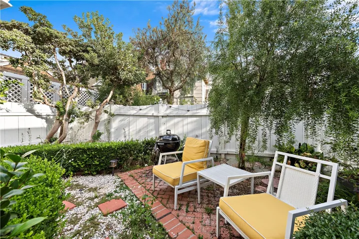 615 1/2 Acacia, Corona Del Mar, California 92625
