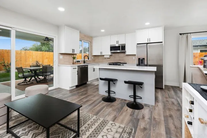 9306 Nalini Ct., Santee, California 92071