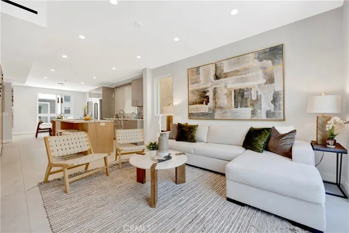 14570 1/2 Dickens Street, Sherman Oaks, California 91403